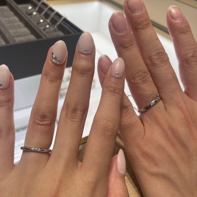 【ティファニー(Tiffany & Co.)の口コミ】 ダイヤが付いているものはとても輝いていて素敵ですが、男性側と全く同じ…