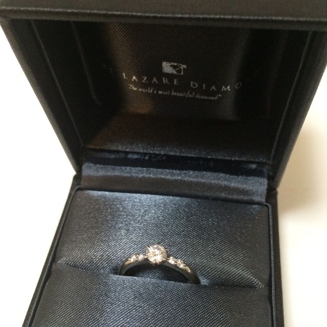 【ラザール ダイヤモンド(LAZARE DIAMOND)の口コミ】 世界三大カッターズブランドだけあって、ダイヤモンドの輝きが他ブランド…