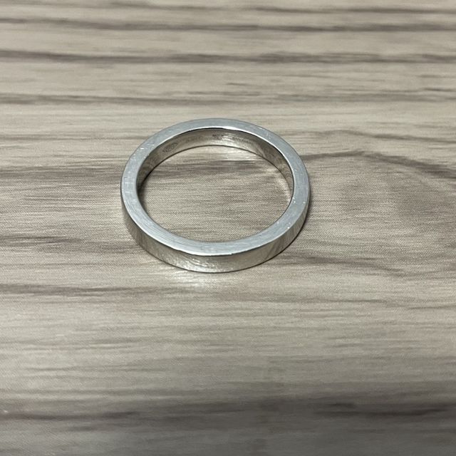 【ブルガリ(BVLGARI)の口コミ】 指輪のデザインはとでもシンプルなものです。他のブランドの指輪よりも太…