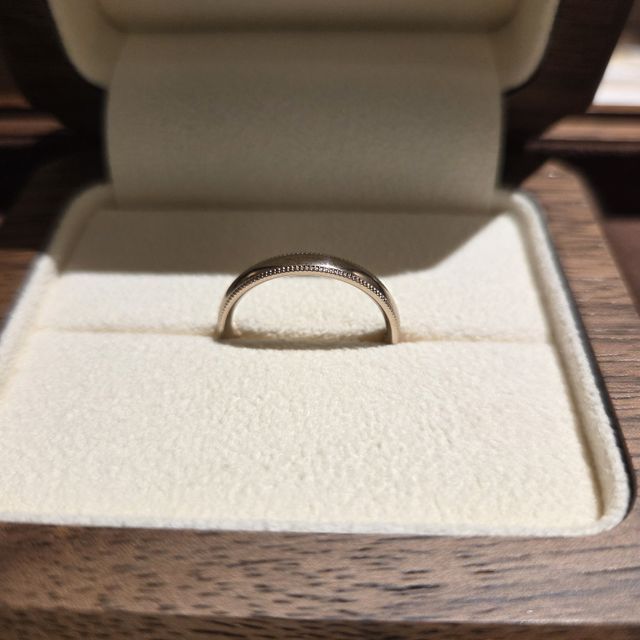 【TANZO.(鍛造指輪)の口コミ】 フルオーダーの鍛造と言うことで、耐久性とデザインの両方を求められる為…
