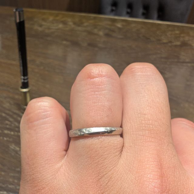 【TANZO.(鍛造指輪)の口コミ】 希望しているデザインを叶えることが出来て満足しています
ストレートです…