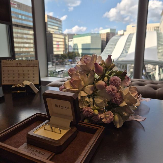 【TANZO.(鍛造指輪)の口コミ】 シンプルで飽きのこないデザインのため、今後も末永くつけることが出来そ…