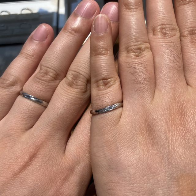 【I's stone(アイズストーン)の口コミ】 シンプルなデザインだが綺麗。普段使いに対応しつつ特別感もありつけてい…