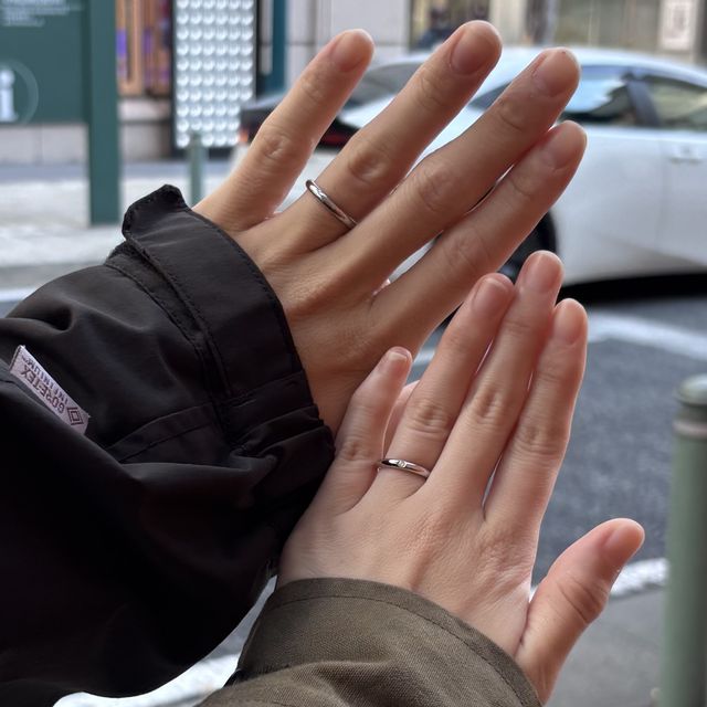 【ラザール ダイヤモンド(LAZARE DIAMOND)の口コミ】 付け心地がとても良くて、手に馴染みやすいです。
重さもとても軽いので、…