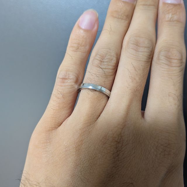 【ラザール ダイヤモンド(LAZARE DIAMOND)の口コミ】 1.輝き・カット品質
結婚指輪として毎日身につけるものだからこそ、&ldquo…