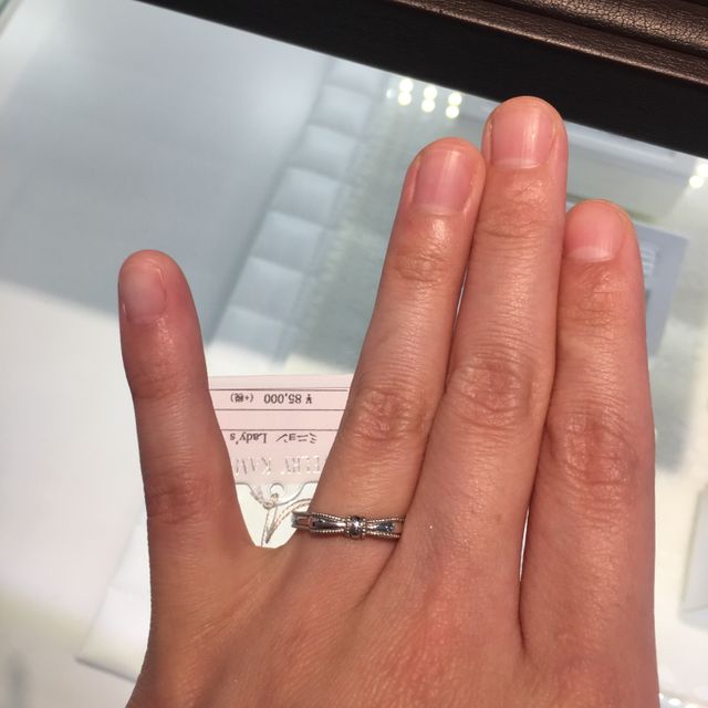 【JEWELRY  KAMATA(ジュエリーかまた)の口コミ】 とてもとても可愛らしいデザインでした。存在感のあるリボンのデザインが…