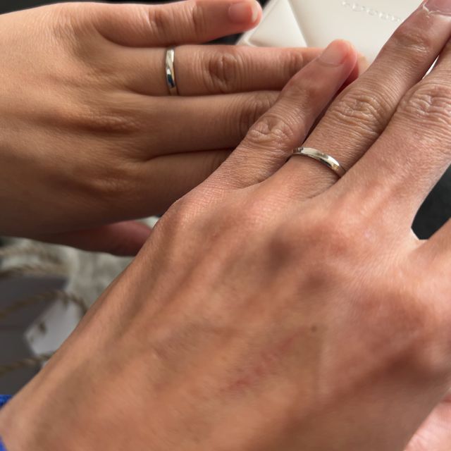 【BONDS(ボンズ)の口コミ】 シンプルなデザインで色々なものに合わせやすいと思います。
派手すぎず地…