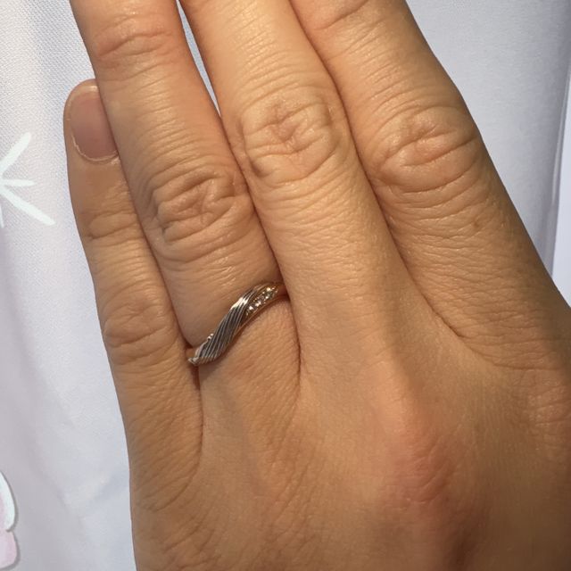 【ケイウノ ブライダル(K.UNO BRIDAL)の口コミ】 フルオーダーでアリエルをモチーフに婚約指輪、結婚指輪を作成しました。…