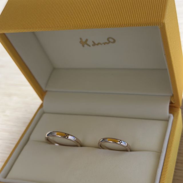 【ケイウノ ブライダル(K.UNO BRIDAL)の口コミ】 シンプルな指輪にミンサー柄をお互いの指輪に入れてもらい、ふたつ合わせ…