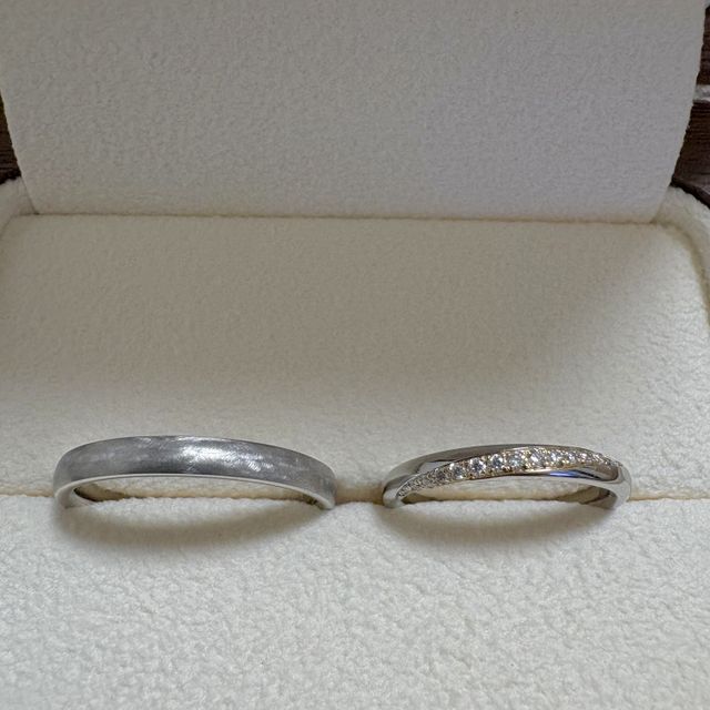 【TANZO.(鍛造指輪)の口コミ】 【指輪のデザイン】
左: 平甲丸ストレート HARD鍛造 全周アイスマット Pt9…