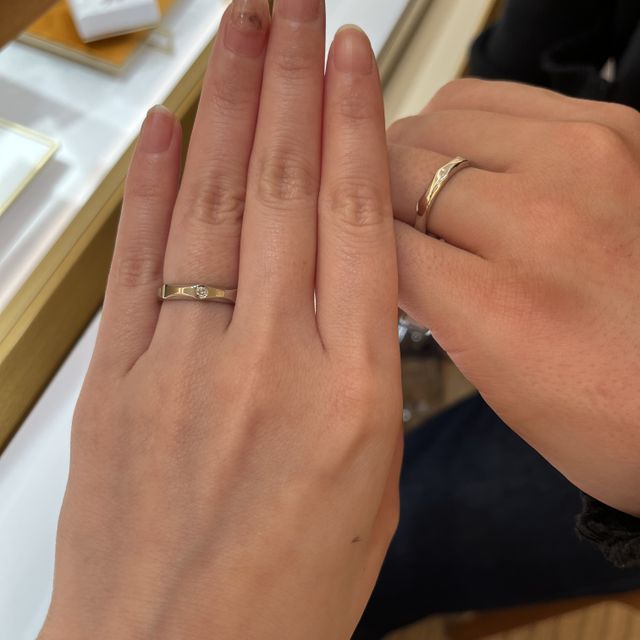 【ブルガリ(BVLGARI)の口コミ】 職業柄派手すぎるものはつけられないので、シンプルかつダイヤ入りはマス…