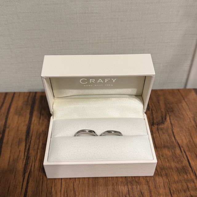 【CRAFY(クラフィ)の口コミ】 シンプルで、普段使いしやすい。細くもなく太くもなく、丁度良い。長く使…