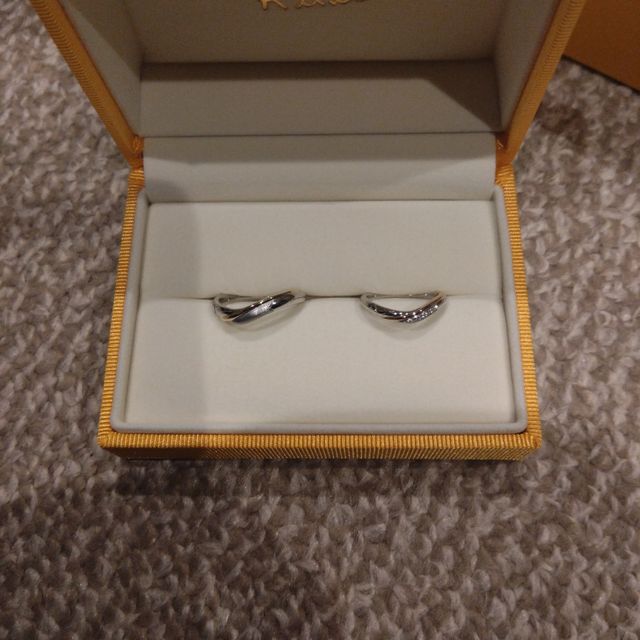 【ケイウノ ブライダル(K.UNO BRIDAL)の口コミ】 自分達の希望のデザインを入れたり、記念日を入れたり自由度が高いです。
…