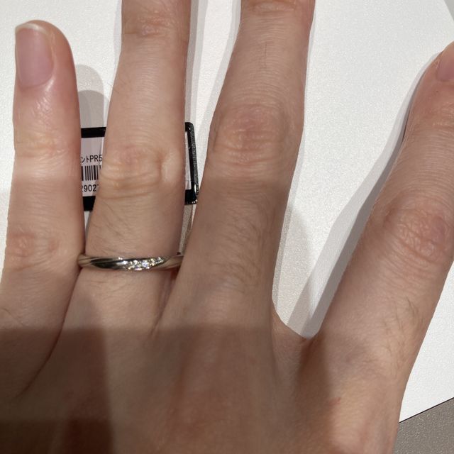 【アイプリモ(I-PRIMO)の口コミ】 シンプルですが指輪にラインが入っていて綺麗です！着けていると、テンシ…