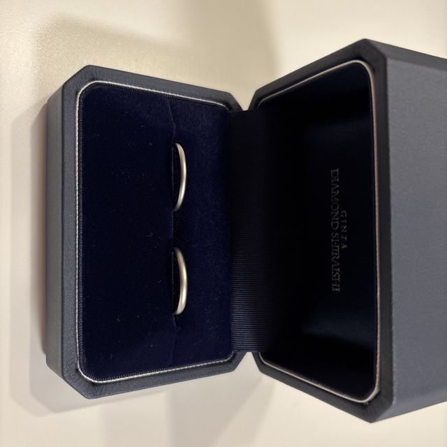 【銀座ダイヤモンドシライシの口コミ】 シンプルで飽きないデザイン
マット加工をしており、華やかすぎない点が良…