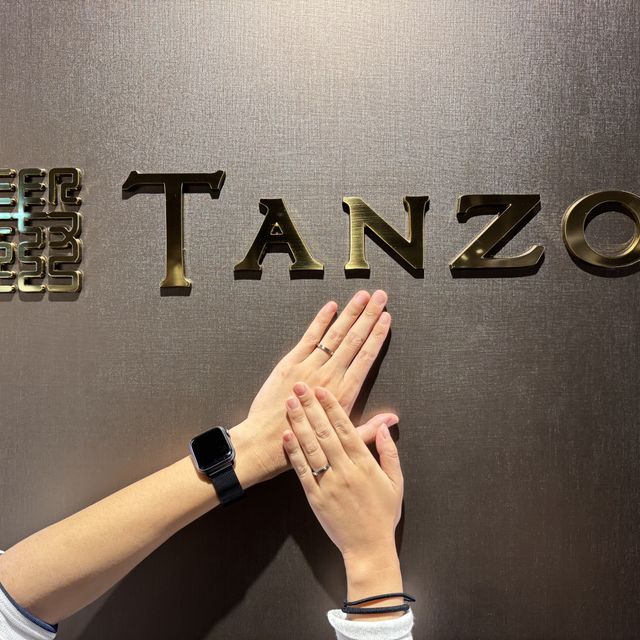 【TANZO.(鍛造指輪)の口コミ】 作品例を見せていただき、
その中の組み合わせで決定した。
平打ちストレ…