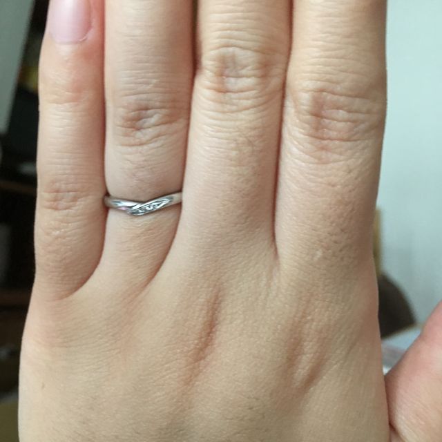 【アイプリモ(I-PRIMO)の口コミ】 希望のデザインと価格に納得したからです。結婚指輪は普段から身に付けよ…