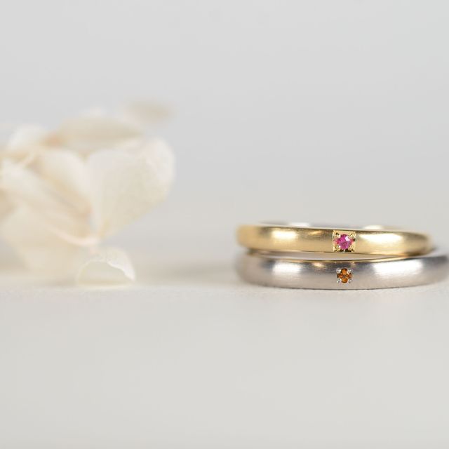 【CRAFY(クラフィ)の口コミ】 デザインや色使いなど、自分たちで1から考えました。選べる素材や加工の種…