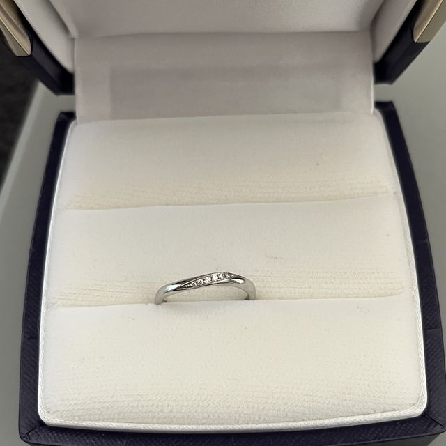 【俄(にわか)の口コミ】 女性のもののが安く13万くらいだったと思います。ウェーブ型ですが、とに…