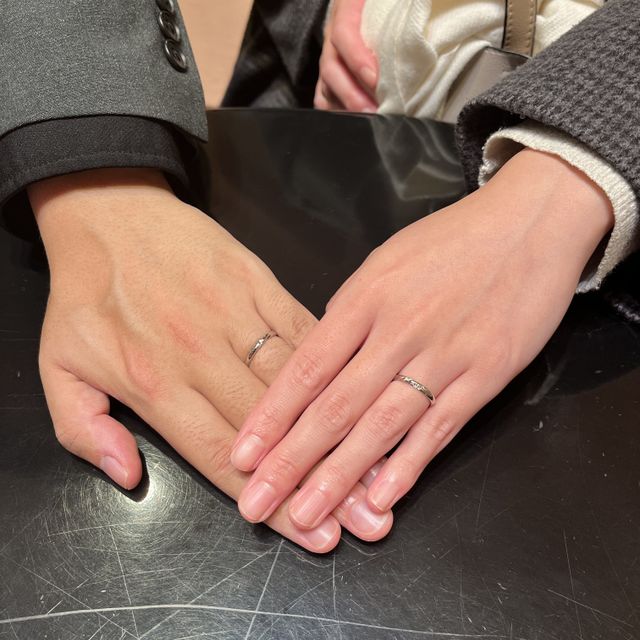 【ケイウノ ブライダル(K.UNO BRIDAL)の口コミ】 男性にはミッキーの彫刻がされていて個性的かつキュートなデザイン、女性…