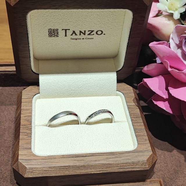 【TANZO.(鍛造指輪)の口コミ】 鍛造製法で作られた指輪は非常に丈夫で、どんな日常の場面でも安心して身…