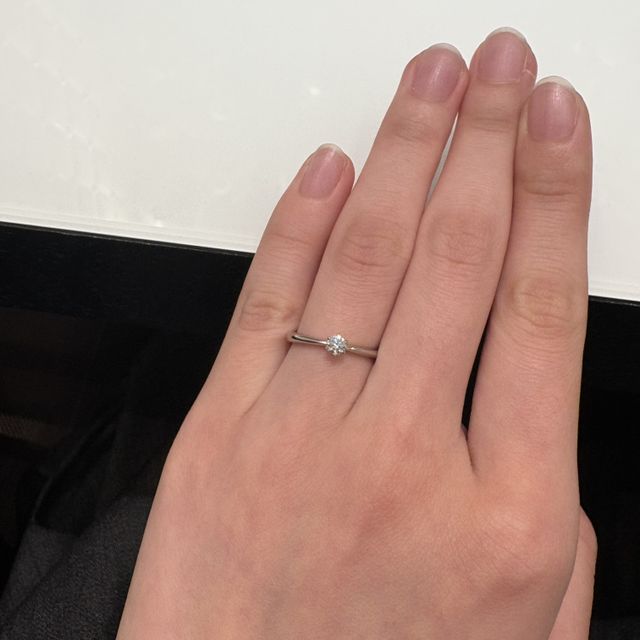 【ROYAL ASSCHER(ロイヤル・アッシャー)の口コミ】 普段いろいろな系統の洋服を着用するため、どのような洋服にも合わせやす…