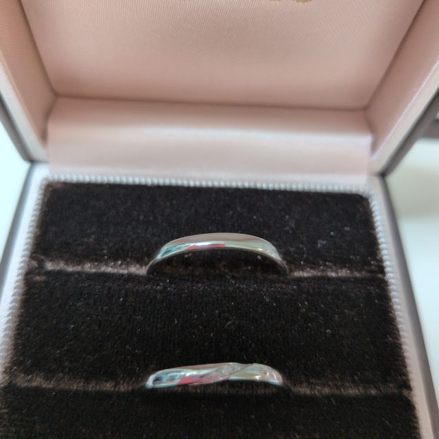 【アイプリモ(I-PRIMO)の口コミ】 指輪の内側に、PROMISE  DIAMONDとBIRTH STONEを、それぞれ選んで入れても…