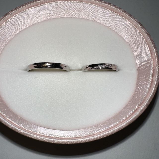 【insembre(インセンブレ)の口コミ】 どの指輪にしようかネットで色々見ていて、可愛いと思うデザインが斜めに…