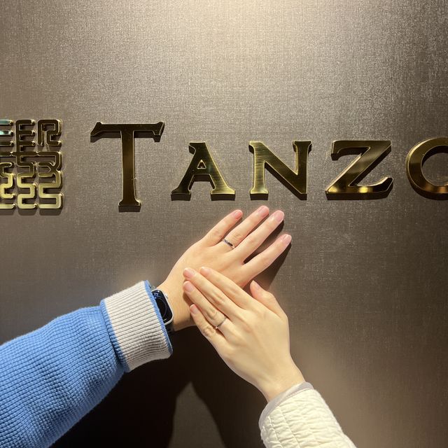 【TANZO.(鍛造指輪)の口コミ】 色が他の店舗にはない色味でとても気に入っています。梨地加工も他にはあ…
