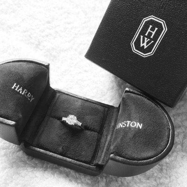 【ハリー・ウィンストン(Harry Winston)の口コミ】 当初シャネルで決めようと思っていました。シャネルはデザイン性がとても…