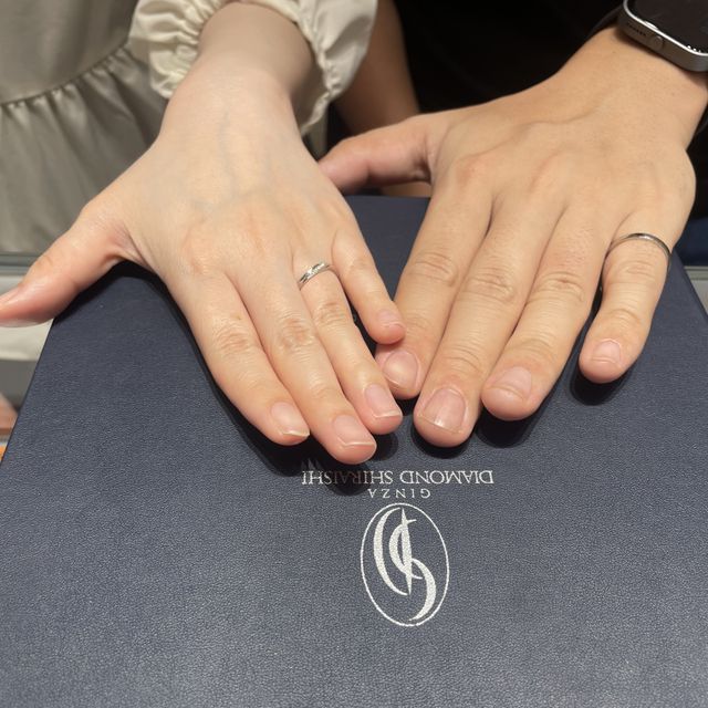 【銀座ダイヤモンドシライシの口コミ】 シンプルですが、ダイヤが自分の目線だとキラキラしていてつけていると嬉…