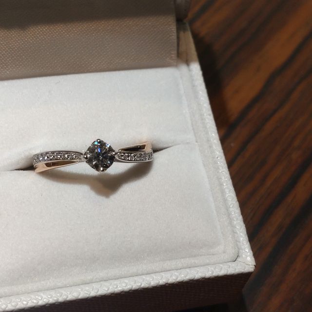 【AMATSU(アマツ)の口コミ】 プラチナとピンクゴールドの交わりが他のブランドにない特別感を強く感じ…