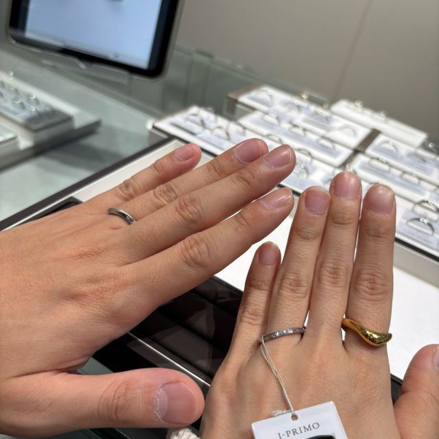 【アイプリモ(I-PRIMO)の口コミ】 デザインがとても豊富でした。指の形をみながら合うデザインを提案して頂…