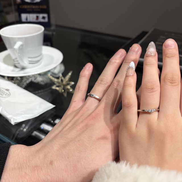 【エクセルコダイヤモンド(EXELCO DIAMOND)の口コミ】 シンプルなのに程よく存在感があって、どんな服装にも馴染むデザインなの…