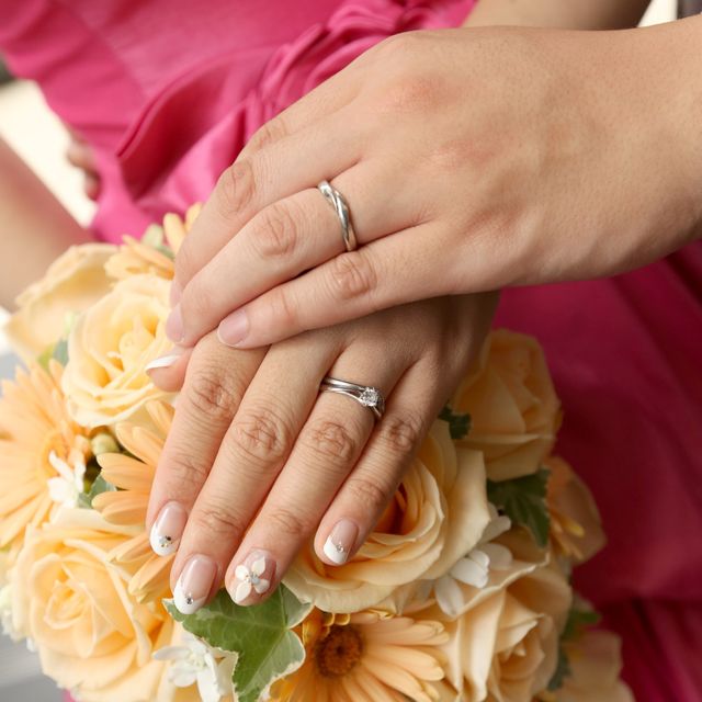 【俄(にわか)の口コミ】 セットリングでセミオーダーなので世界に一つだけのものだったのとデザイ…