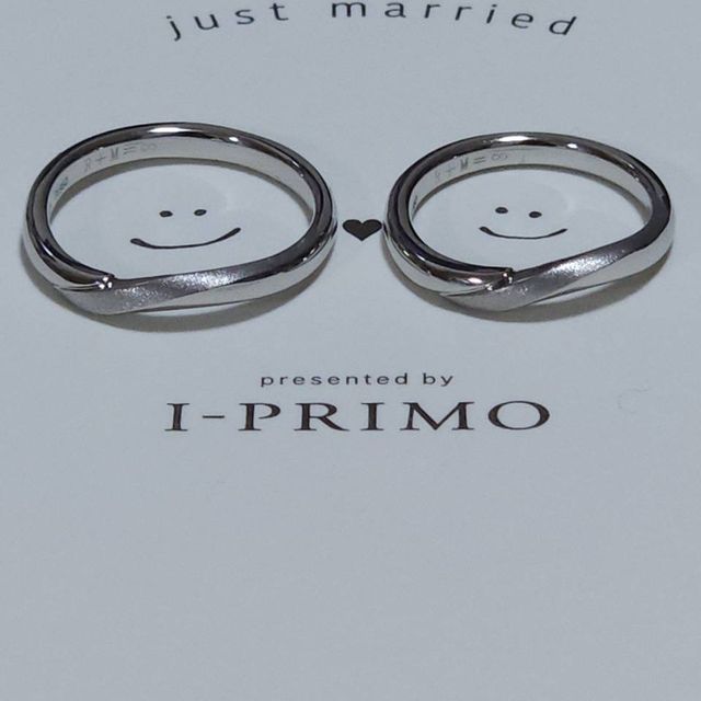 【アイプリモ(I-PRIMO)の口コミ】 ウェーブデザインで指が長く見えます！シンプルなマットデザインとは違く…