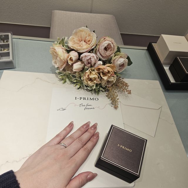 【アイプリモ(I-PRIMO)の口コミ】 ゴージャスなデザインとボリュームのある見た目で指が比較的太い私でも華…