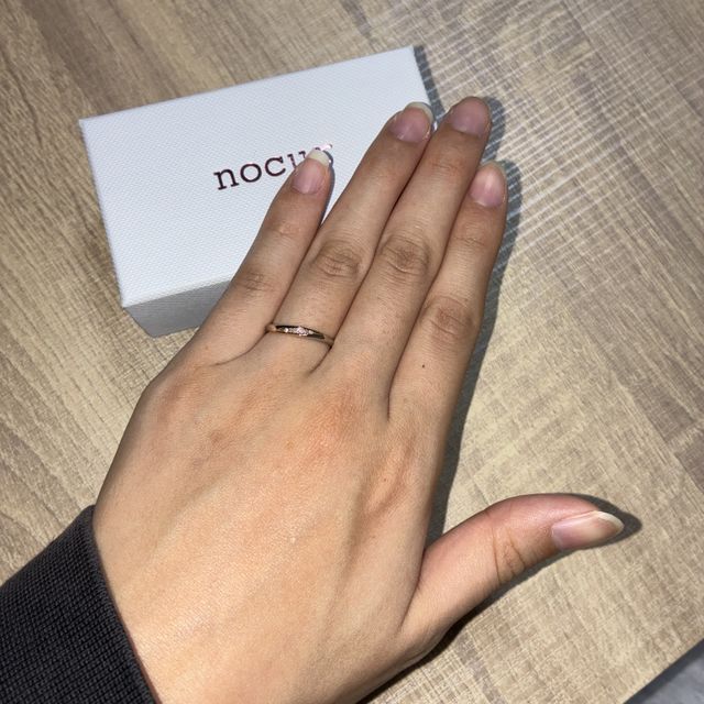 【nocur(ノクル)の口コミ】 シンプルかつ、普段使いしやすいデザインで選びました。
目立ちすぎずでも…