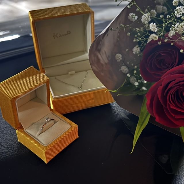 【ケイウノ ブライダル(K.UNO BRIDAL)の口コミ】 デザインがシンプルで値段も他のブランドと比べて比較的にサイズが同じで…