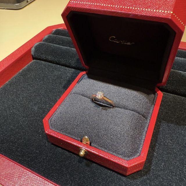 【カルティエ(Cartier)の口コミ】 ・希望の4Cと出会えました
・カルティエのピングゴールドはイエローゴール…