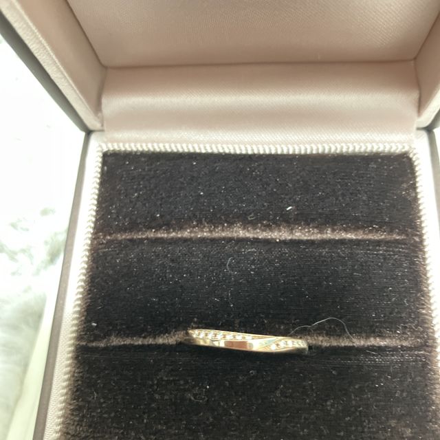 【アイプリモ(I-PRIMO)の口コミ】 ダイヤモンドの輝きが素敵。キラキラの輝きが素晴らしく、カラーも三色か…