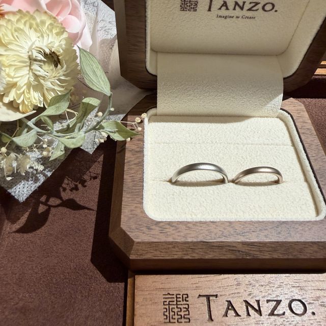 【TANZO.(鍛造指輪)の口コミ】 TANZOの指輪は、鍛造製法にこだわって作られてるから、めちゃくちゃ強くて…