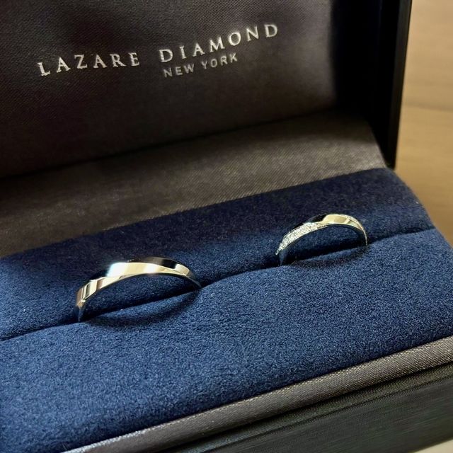 【ラザール ダイヤモンド(LAZARE DIAMOND)の口コミ】 日常的に着けやすいシンプルな結婚指輪というよりはダイヤがついていて気…