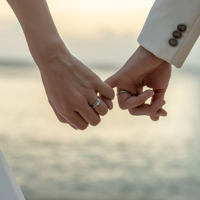 【TANZO.(鍛造指輪)の口コミ】 プロポーズでは、プロポーズリングとしてダイヤのみ購入し、仮止めの状態…