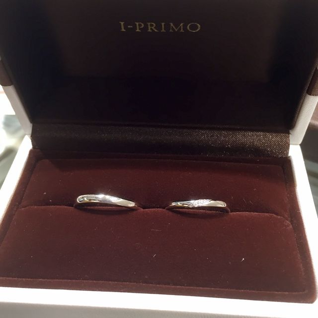 【アイプリモ(I-PRIMO)の口コミ】 見た目の上品さや柔らかなダイヤのデザインはもちろんですが、私が感じる…