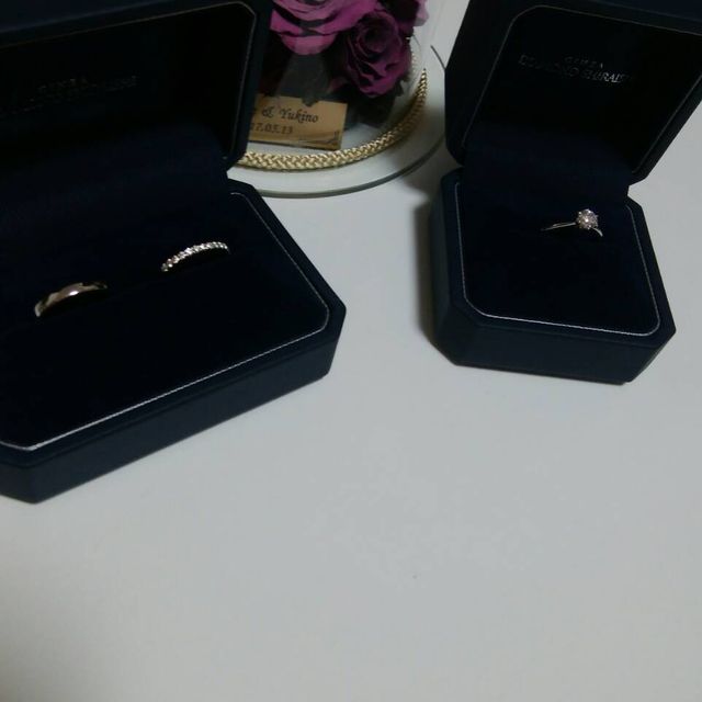 【銀座ダイヤモンドシライシの口コミ】 ・婚約指輪
指輪にも流行り廃りはありますが、色々検討して、シンプルにダ…