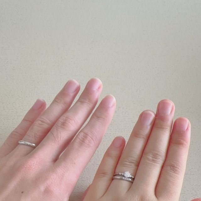 【銀座ダイヤモンドシライシの口コミ】 シンプルなデザインにしました。また、ダイヤも入っておりますが、埋め込…
