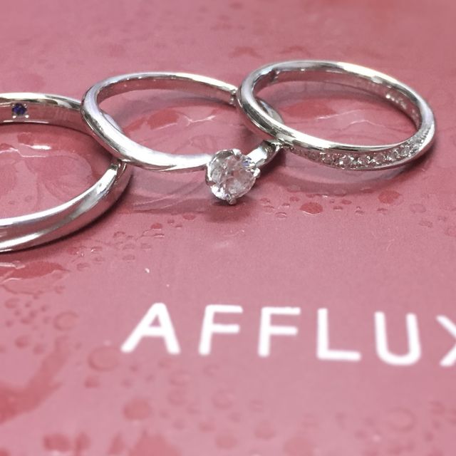 【AFFLUX(アフラックス)の口コミ】 婚約指輪は沢山試着して迷いましたが、6号と比較的指が細いのでボリューム…
