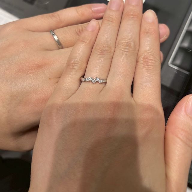 【エクセルコダイヤモンド(EXELCO DIAMOND)の口コミ】 エクセルコダイヤモンドのワイルドローズは、指輪のデザインにランダムな…