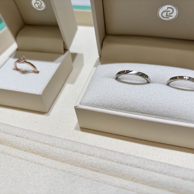 【DIAMOND DOT LAB(ダイアモンド ドット ラボ)の口コミ】 シンプルだけどこだわりがあってとても可愛いです。桜が好きなので、この…